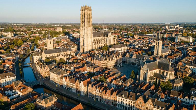 Mechelen: een stadslus langs Dijle en torens